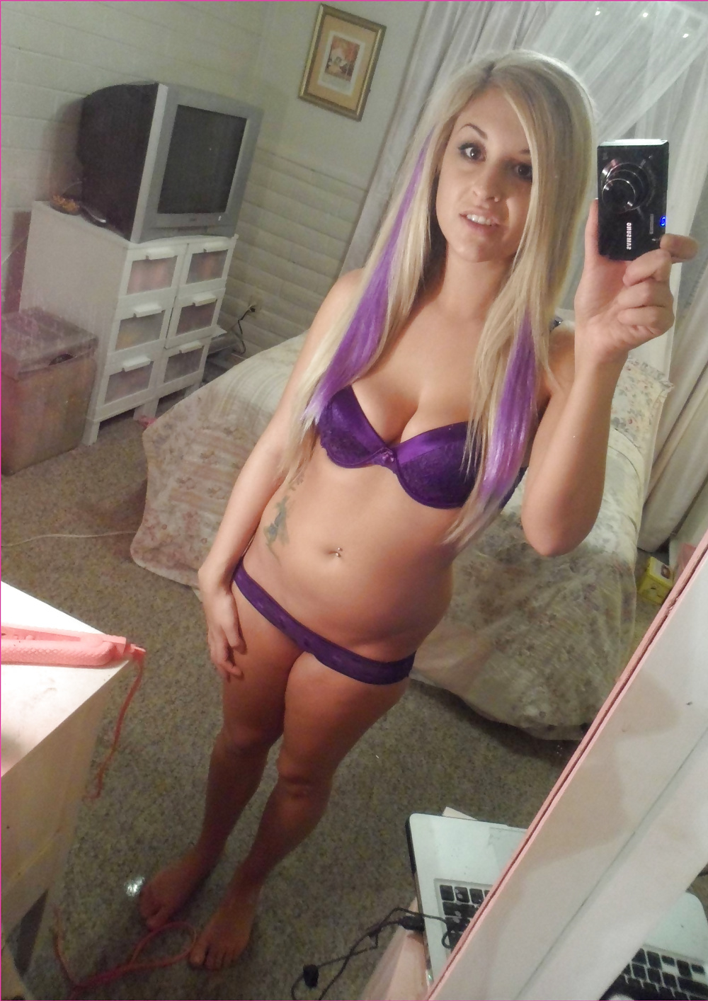 Amateure fotos von Mädchen, wer magt Selfie machen in Unterwäschen - Bild 4